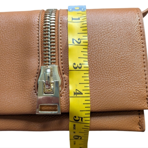 Sergio Ferreti Bag Womens Y2K Elevated Basic Tan Leather Gold Zipper Crossbody - Picture 14 of 15